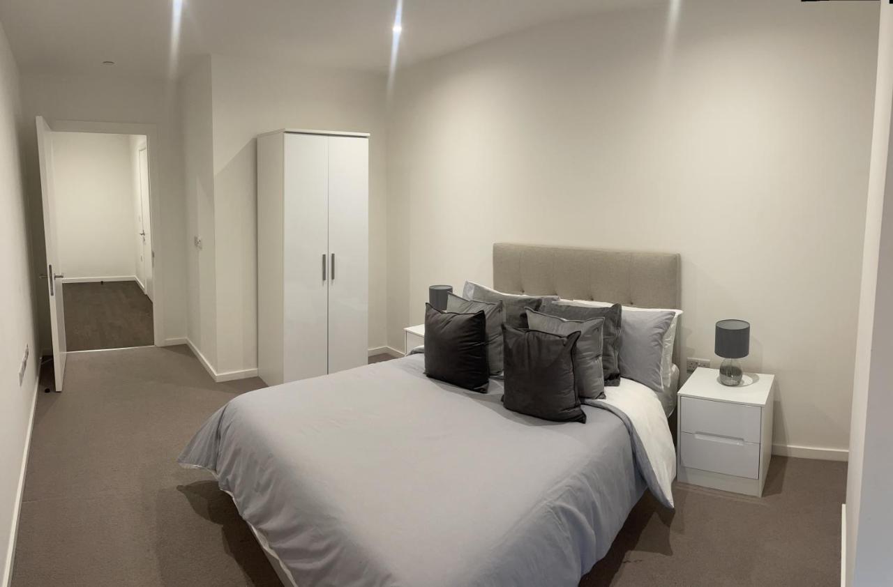 Immaculate 2Bed Apartment In London- City Views Екстериор снимка