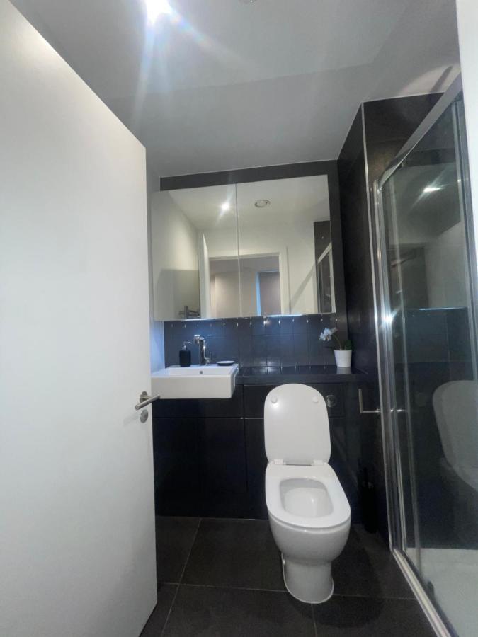 Immaculate 2Bed Apartment In London- City Views Екстериор снимка