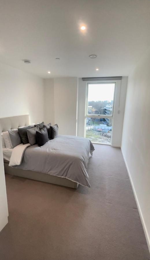 Immaculate 2Bed Apartment In London- City Views Екстериор снимка