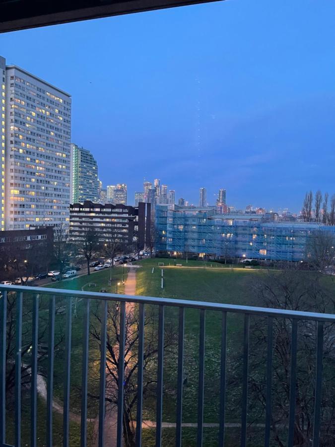Immaculate 2Bed Apartment In London- City Views Екстериор снимка