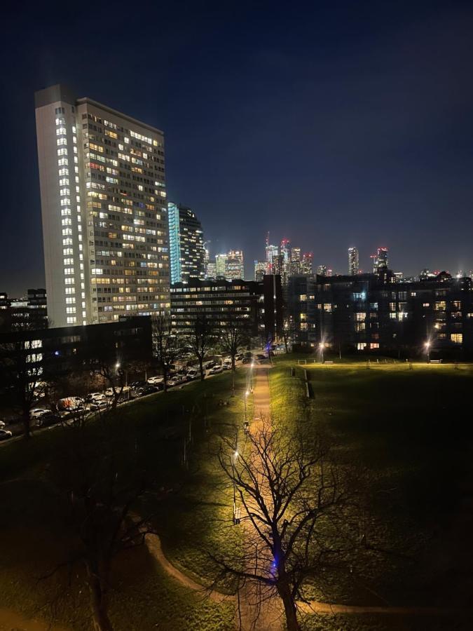 Immaculate 2Bed Apartment In London- City Views Екстериор снимка